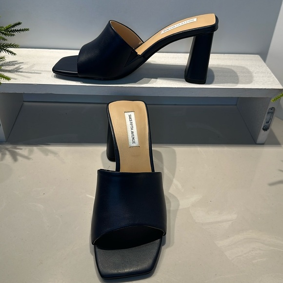Saks Fifth Avenue Collection Navy Leather Mules - Picture 1 of 7
